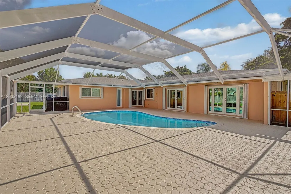 16842 SW 79 Place Palmetto Bay, FL 33157