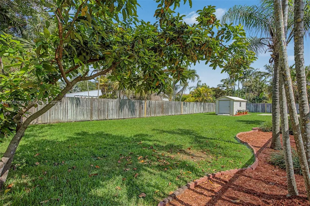 16842 SW 79 Place Palmetto Bay, FL 33157