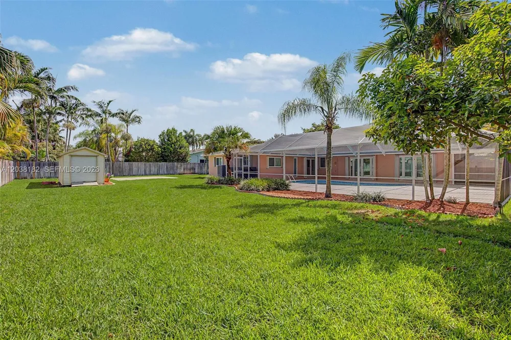 16842 SW 79 Place Palmetto Bay, FL 33157