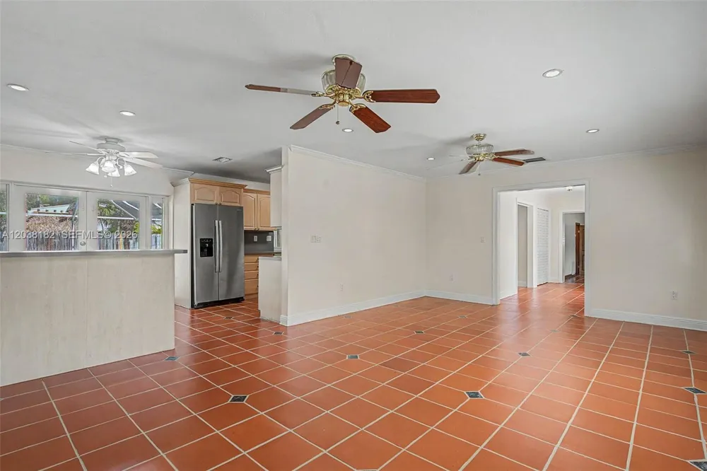 16842 SW 79 Place Palmetto Bay, FL 33157