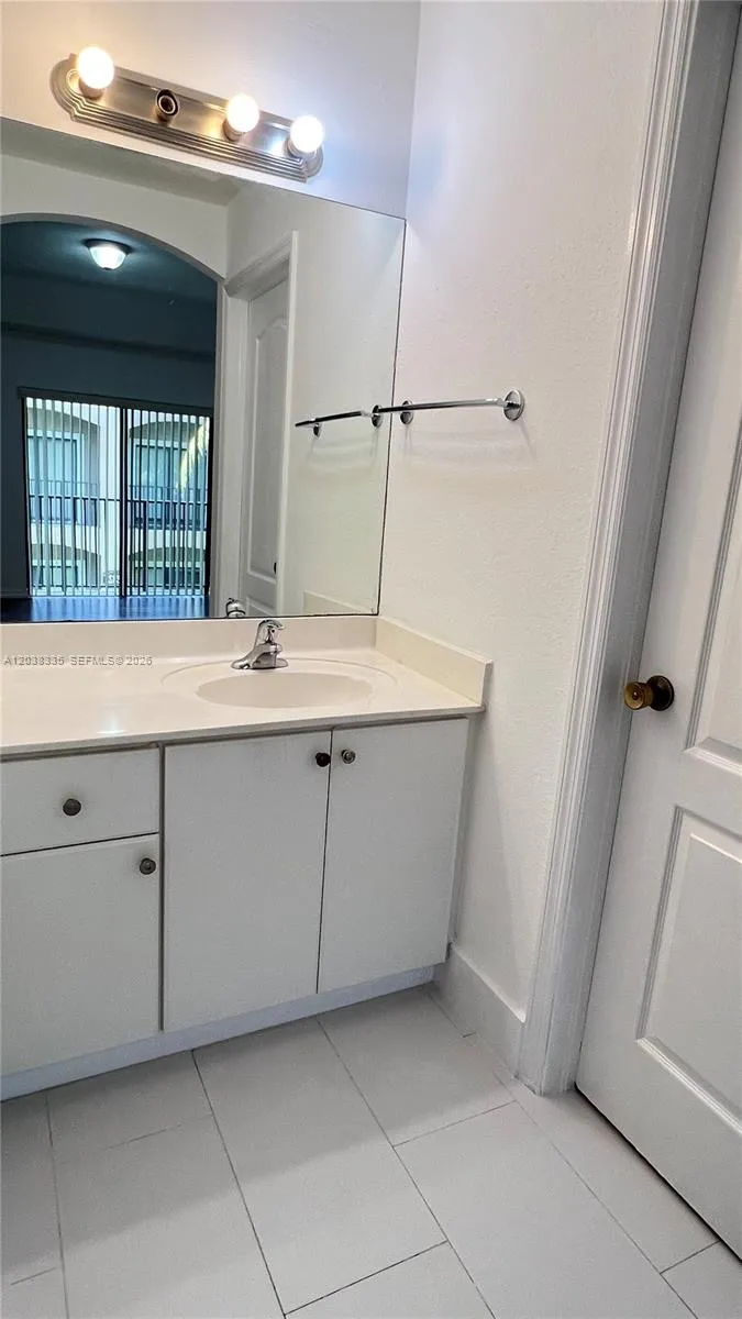 22721 SW 88th Pl #9-19 Cutler Bay, FL 33190