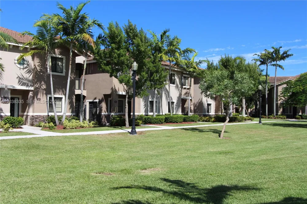 22721 SW 88th Pl #9-19 Cutler Bay, FL 33190