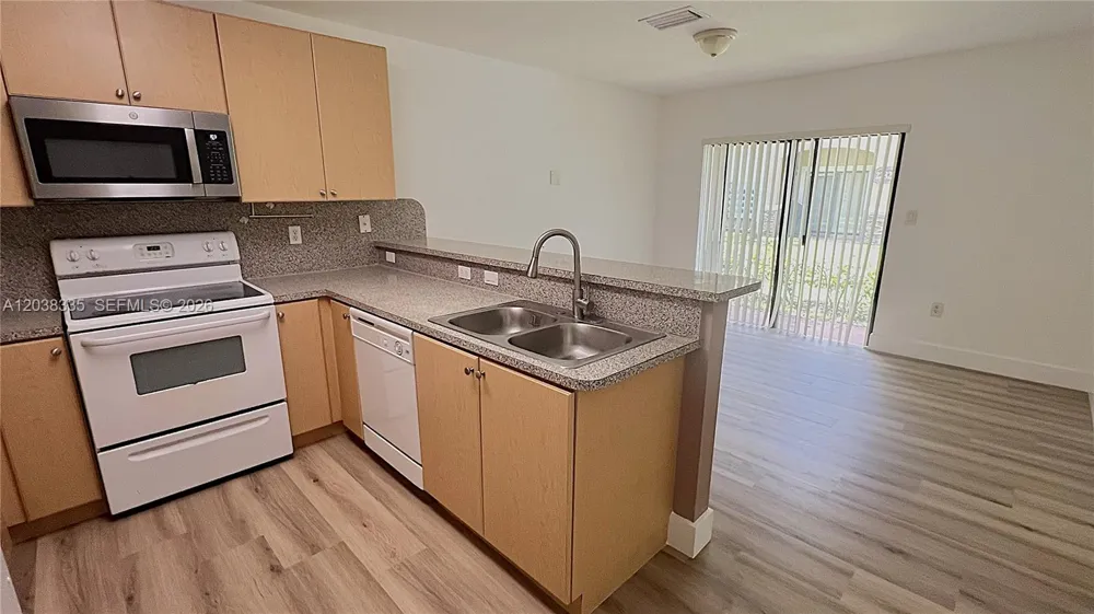 22721 SW 88th Pl #9-19 Cutler Bay, FL 33190