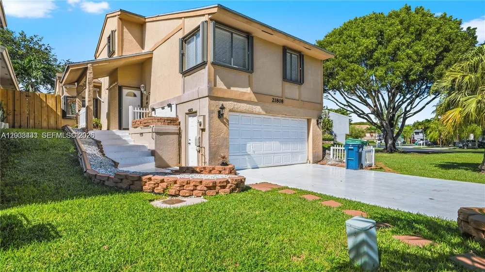 21808 SW 99th Ave Cutler Bay, FL 33190