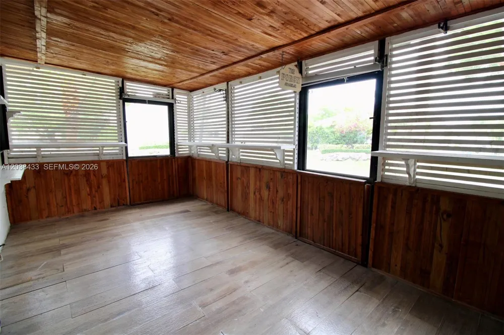21808 SW 99th Ave Cutler Bay, FL 33190
