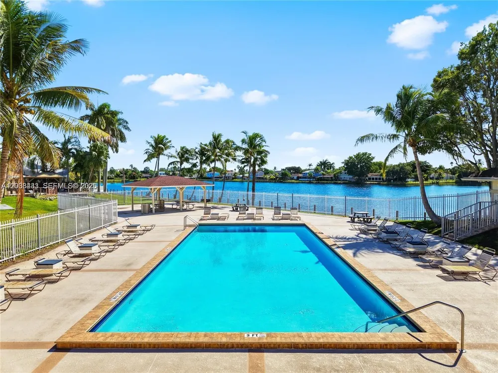21808 SW 99th Ave Cutler Bay, FL 33190