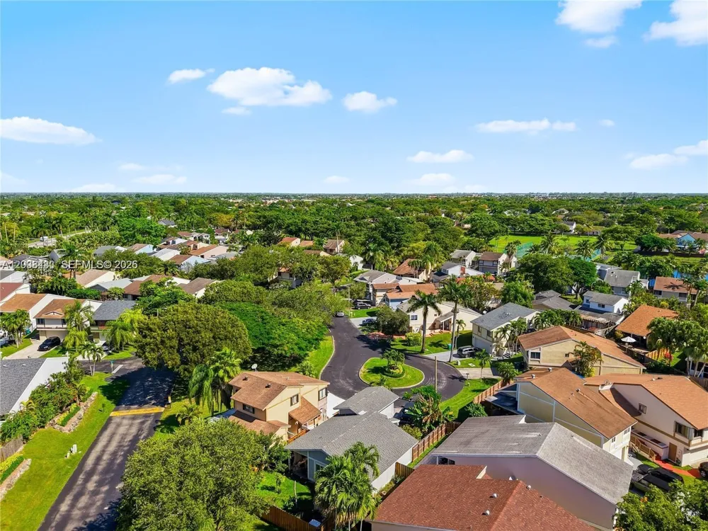 21808 SW 99th Ave Cutler Bay, FL 33190