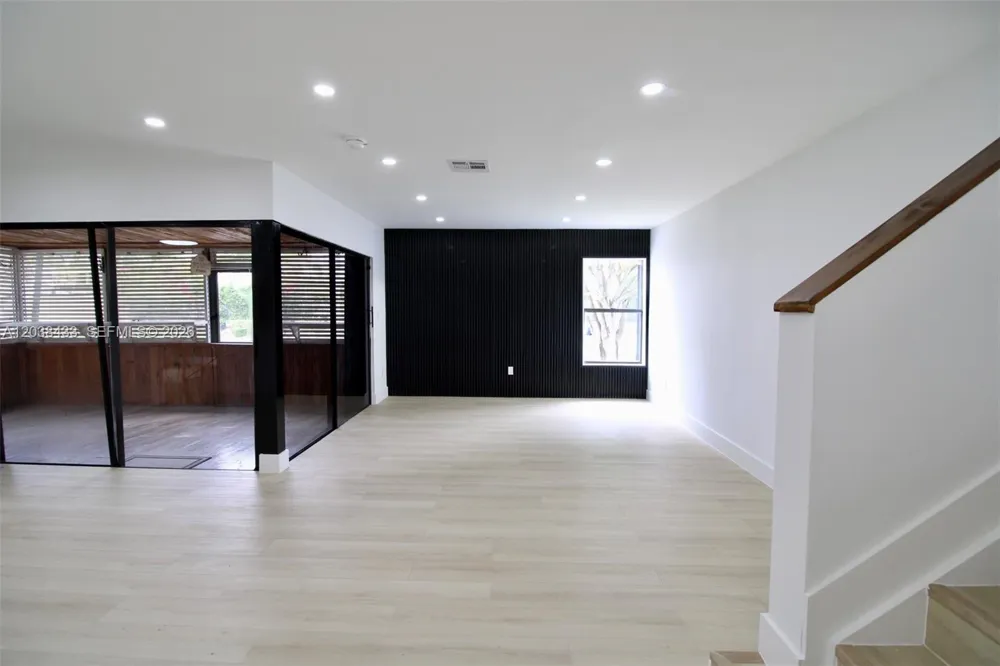 21808 SW 99th Ave Cutler Bay, FL 33190