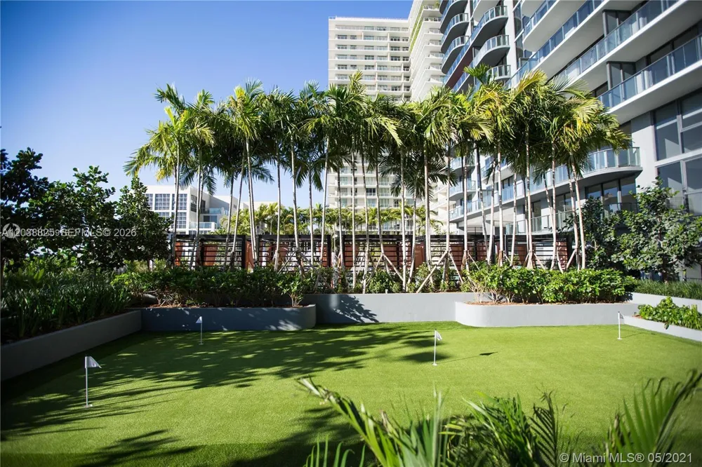 121 NE 34th St #1111 Miami, FL 33137