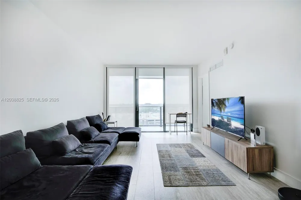 121 NE 34th St #1111 Miami, FL 33137