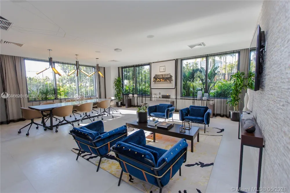 121 NE 34th St #1111 Miami, FL 33137