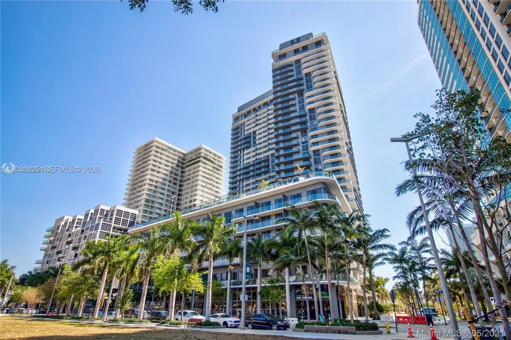 121 NE 34th St #1111 Miami, FL 33137