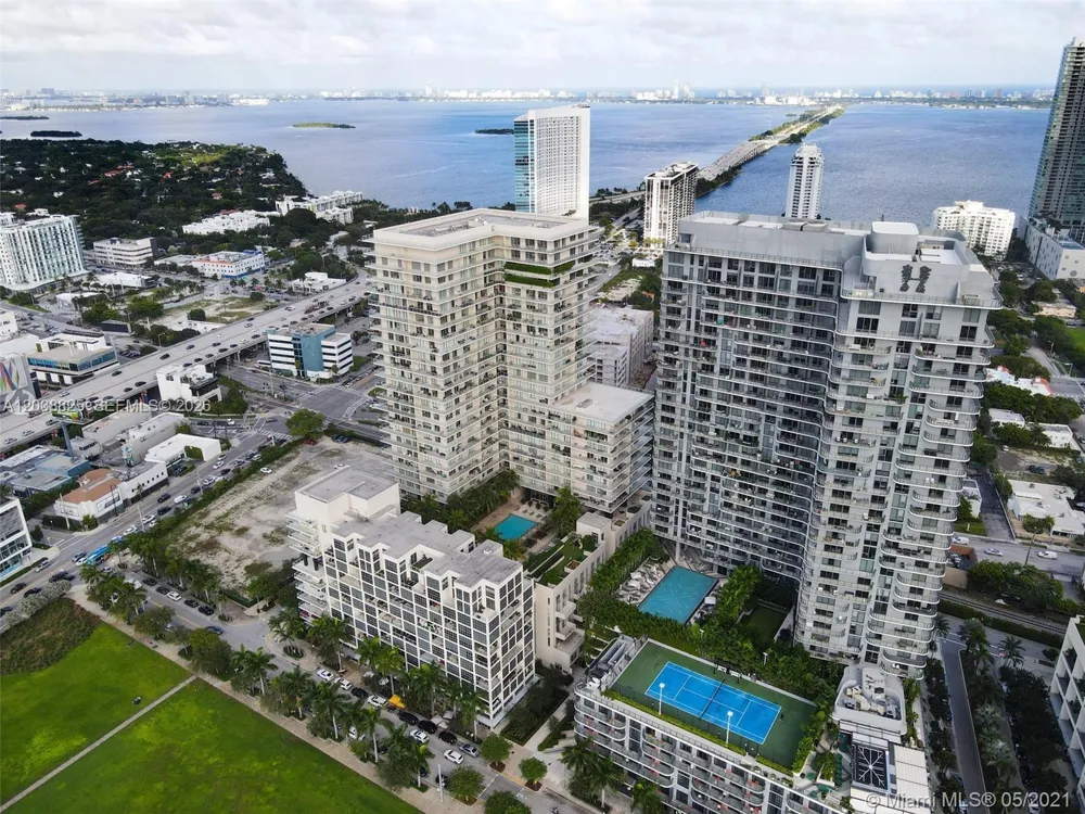121 NE 34th St #1111 Miami, FL 33137