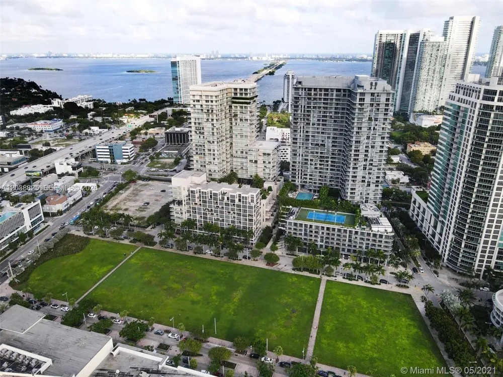 121 NE 34th St #1111 Miami, FL 33137