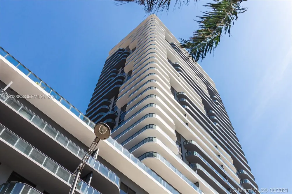 121 NE 34th St #1111 Miami, FL 33137