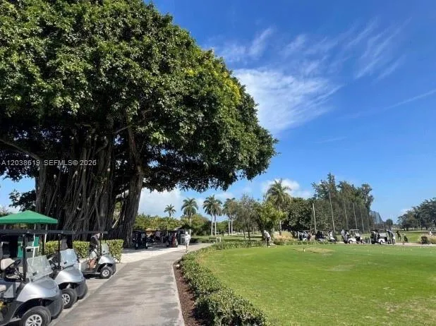 39 Shore Dr Miami Beach, FL 33141