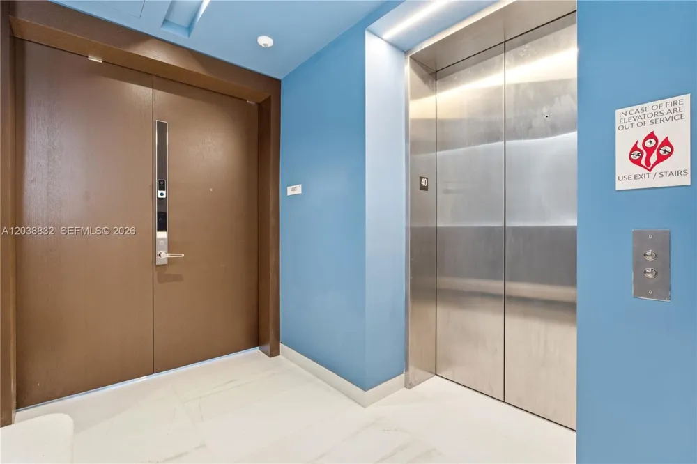 300 Biscayne Boulevard Way #4007W Miami, FL 33131