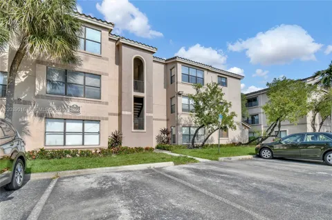 2866 S University Dr #5105