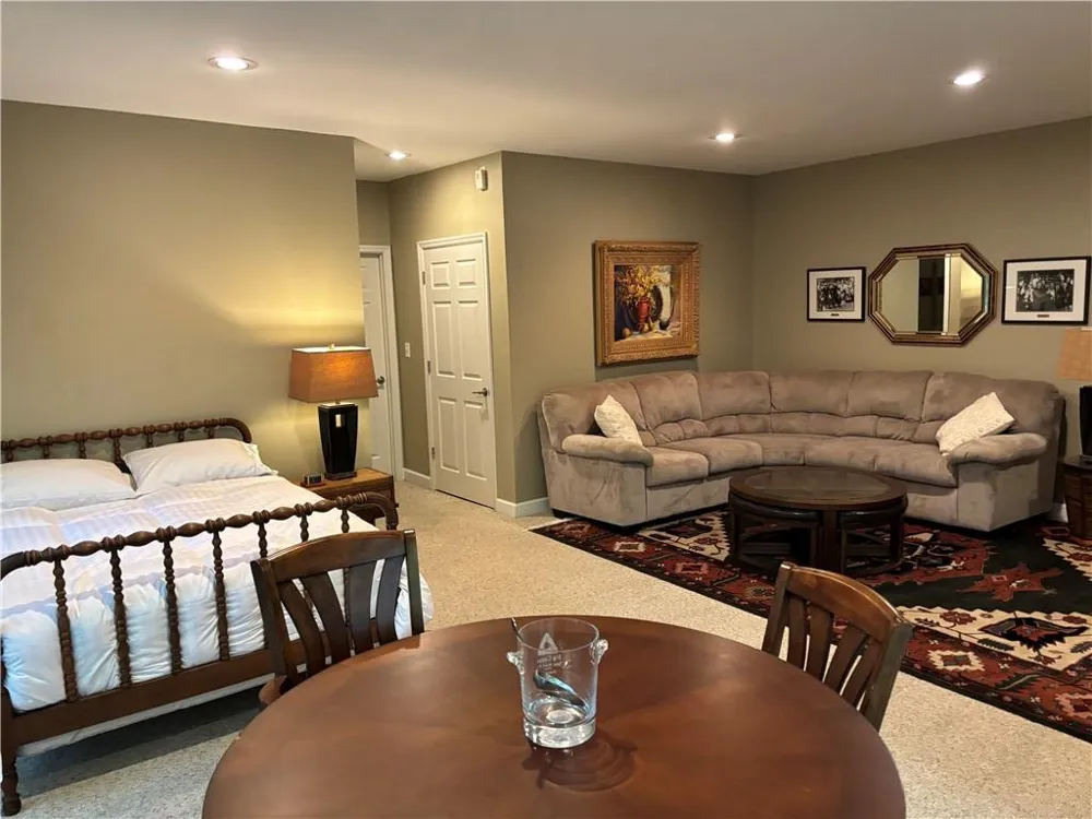 52 Swallow Point Big Canoe, GA 30143