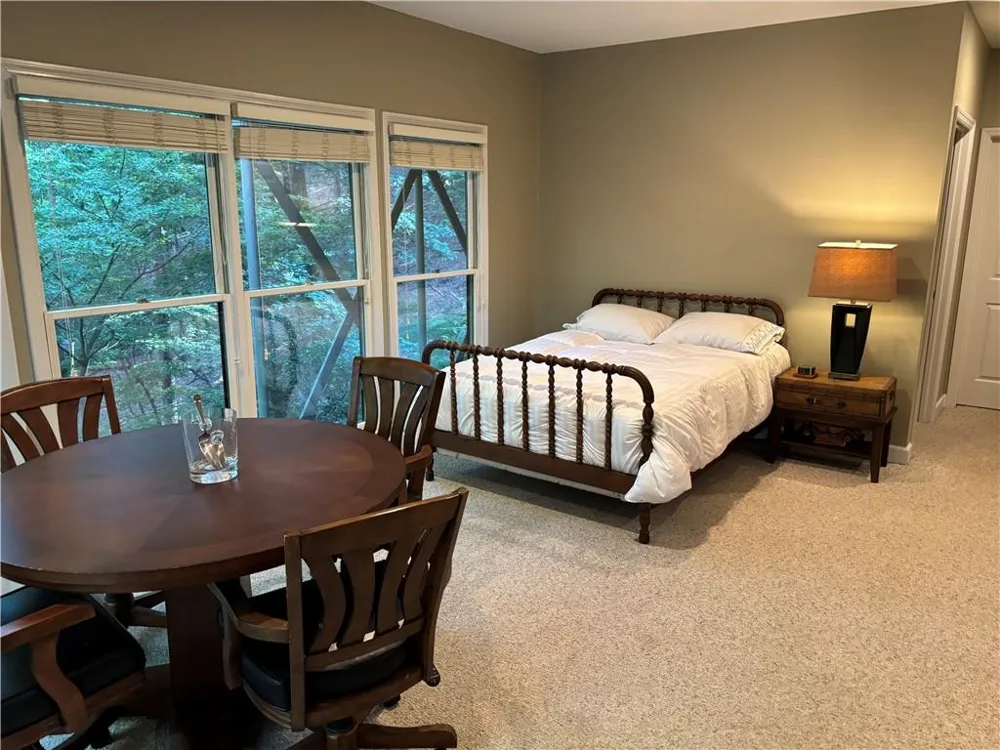 52 Swallow Point Big Canoe, GA 30143