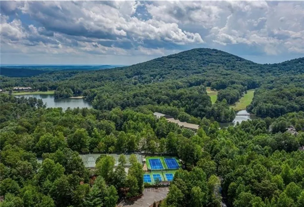 52 Swallow Point Big Canoe, GA 30143