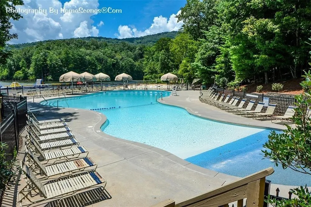 52 Swallow Point Big Canoe, GA 30143