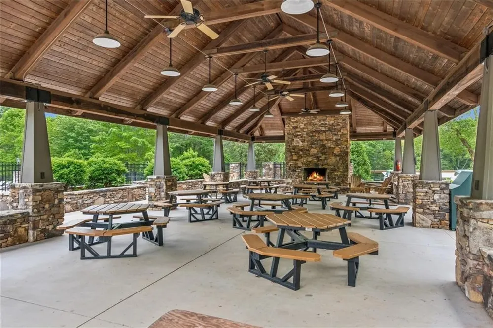52 Swallow Point Big Canoe, GA 30143