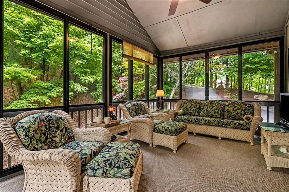 52 Swallow Point Big Canoe, GA 30143