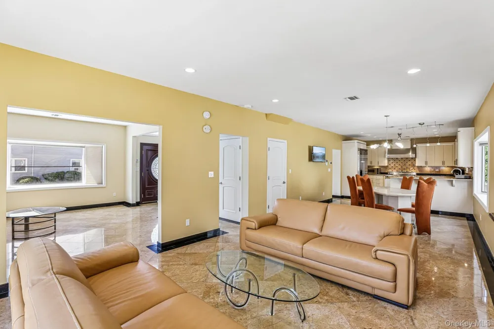 1218 Centre Street Hewlett, NY 11557