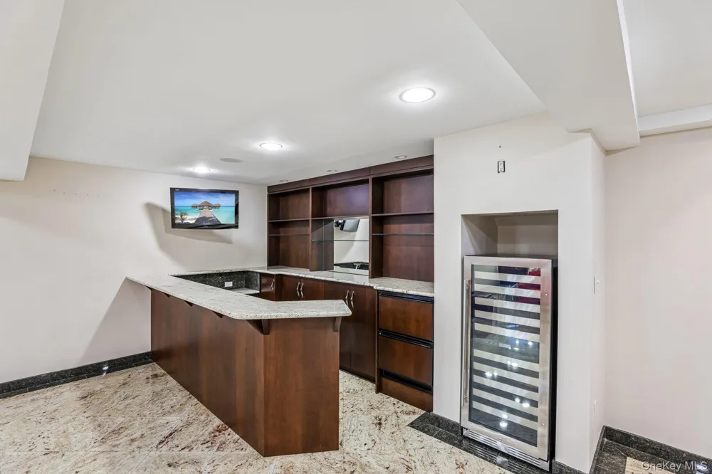 1218 Centre Street Hewlett, NY 11557