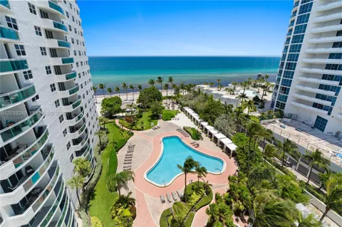 3001 S Ocean Dr #1023