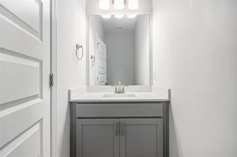 136 Crest Pointe