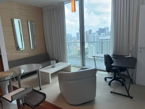 300 S Biscayne Blvd #T-3703
