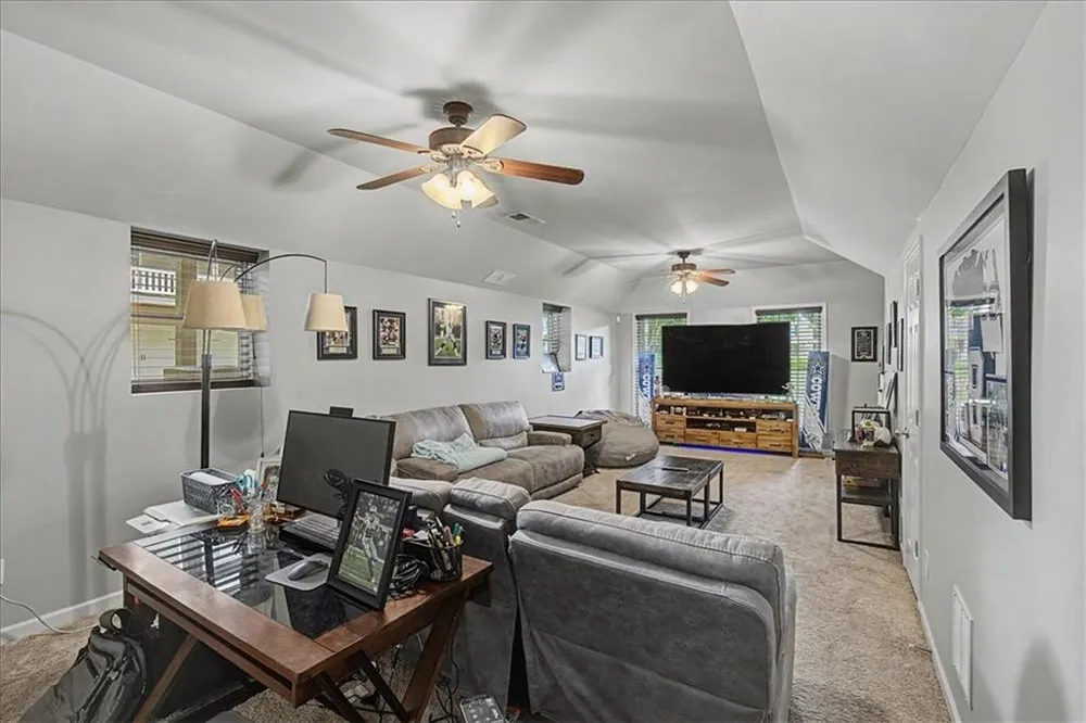 62 River Walk Parkway Euharlee, GA 30145