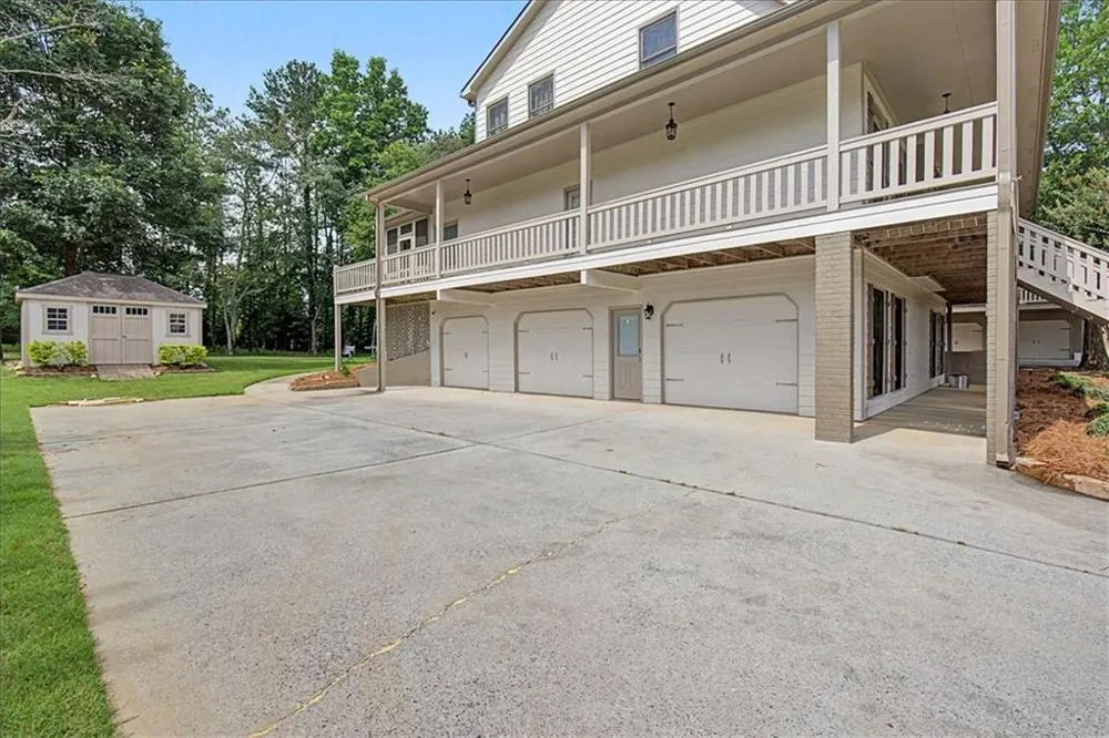 62 River Walk Parkway Euharlee, GA 30145