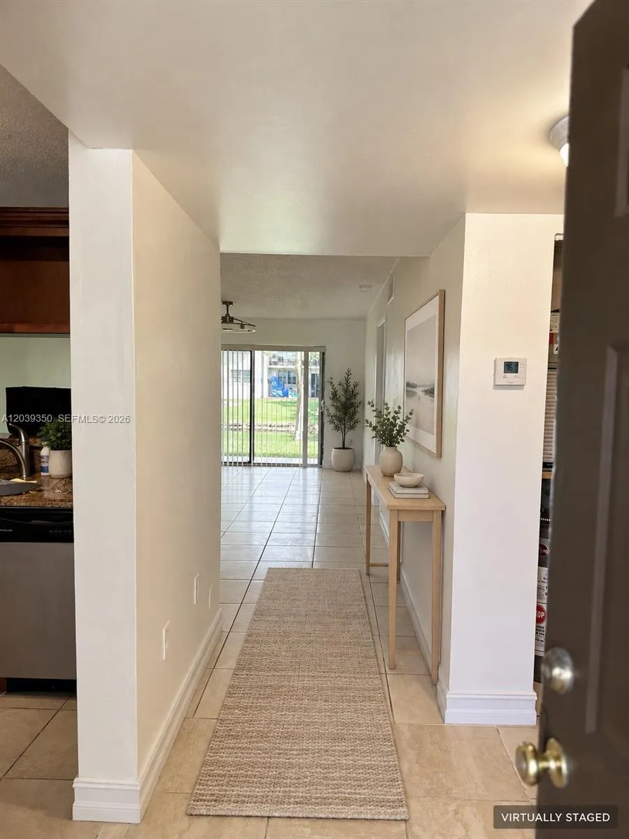 9953 NW Nob Hill Pl #9953 Sunrise, FL 33351