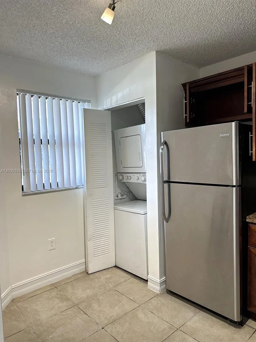 9953 NW Nob Hill Pl #9953 Sunrise, FL 33351