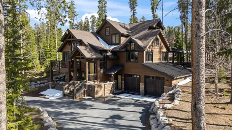 67 North Woods Lane