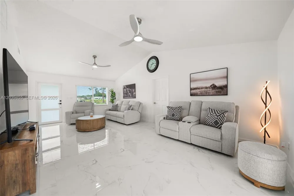 4224 Lake Vista Sebring, FL 33875