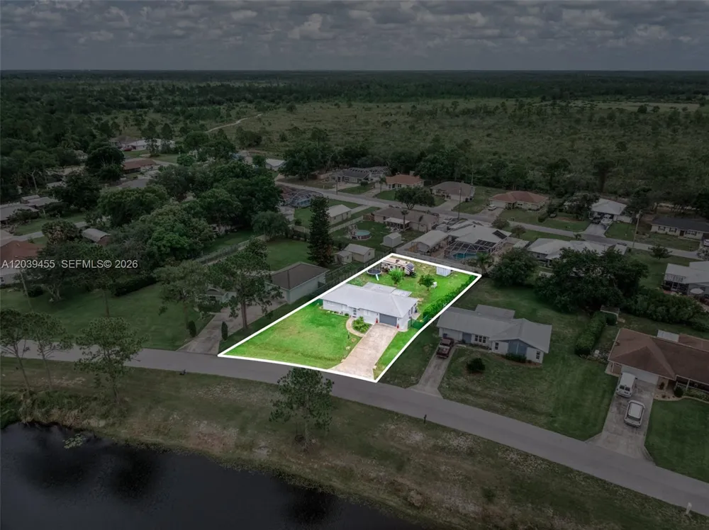 4224 Lake Vista Sebring, FL 33875