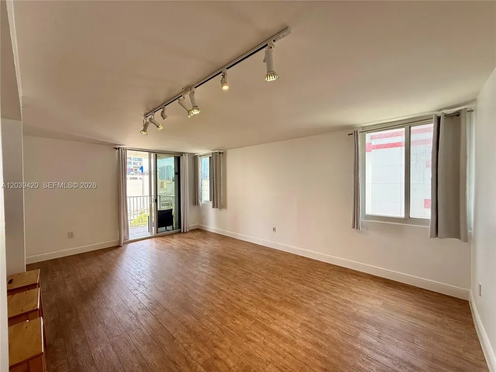800 Miami Ave #E-1008 Miami, FL 33136