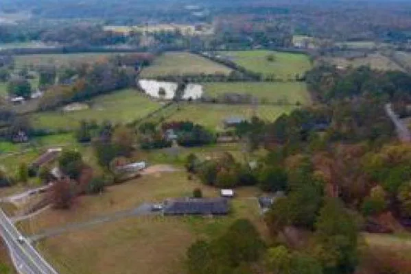 392 Nickelsville Road NE Resaca, GA 30735