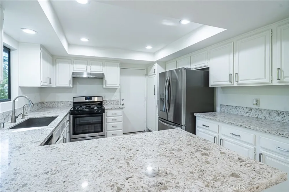 9138 Tujunga Canyon Tujunga, CA 91042