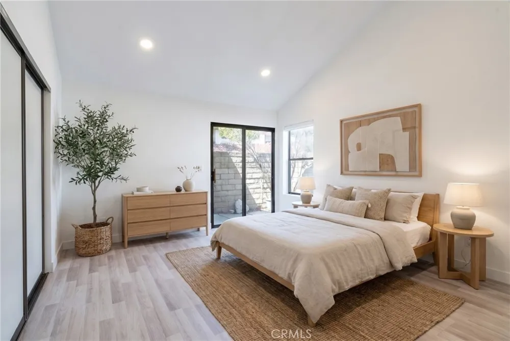 9138 Tujunga Canyon Tujunga, CA 91042