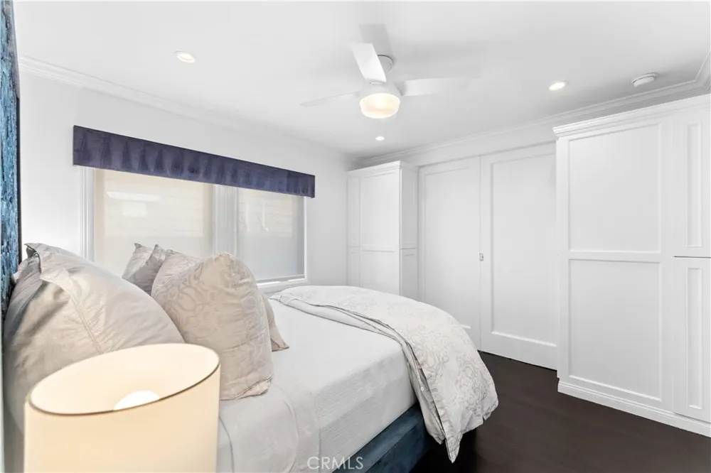 215 E Edgewater Newport Beach, CA 92661