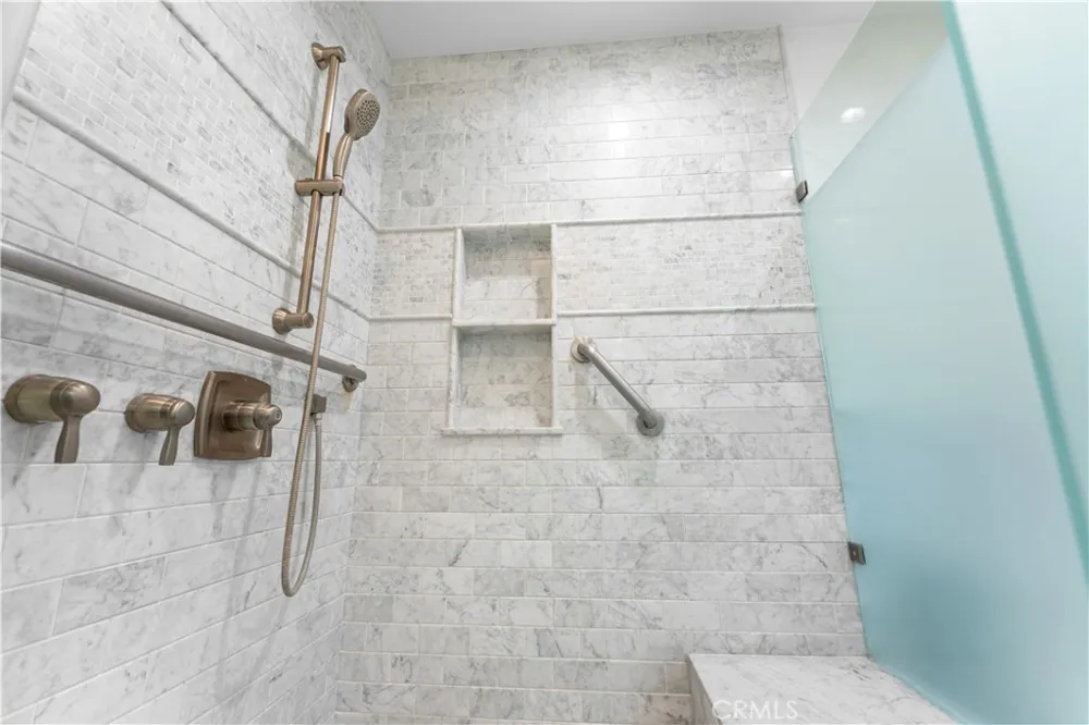 215 E Edgewater Newport Beach, CA 92661