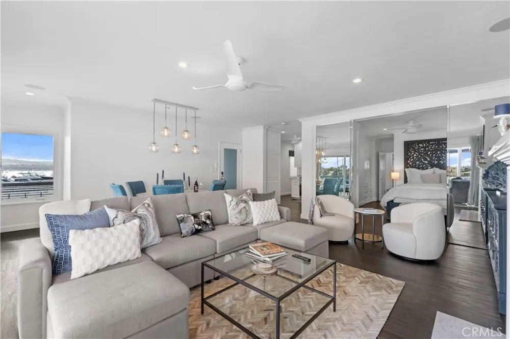 215 E Edgewater Newport Beach, CA 92661