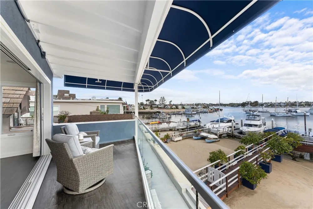 215 E Edgewater Newport Beach, CA 92661
