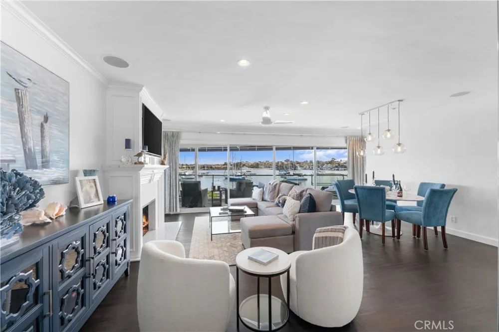 215 E Edgewater Newport Beach, CA 92661