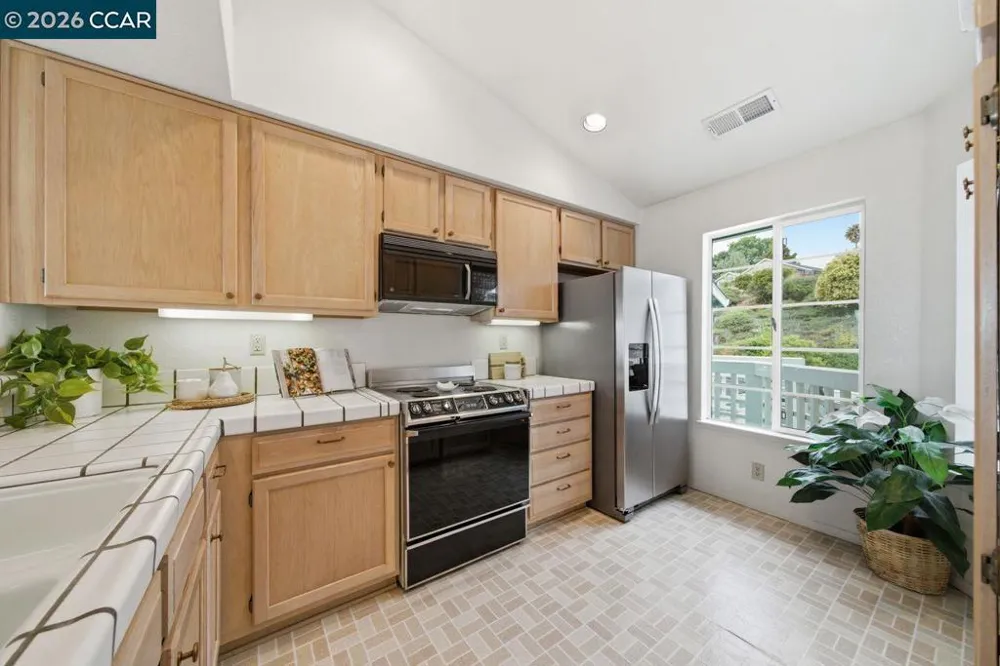 801 Timbercove St #4 Vallejo, CA 94591